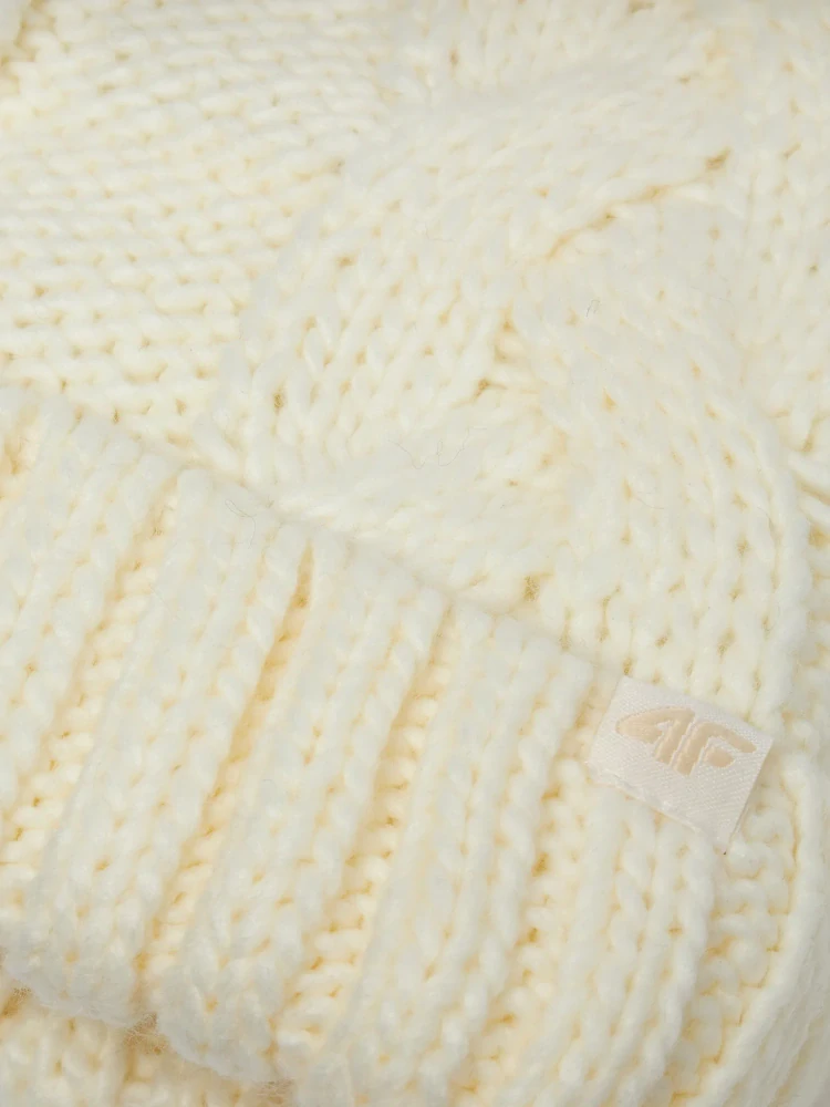 4F Dámská zimní čepice 4FWAW24ACAPF411 Creamy
