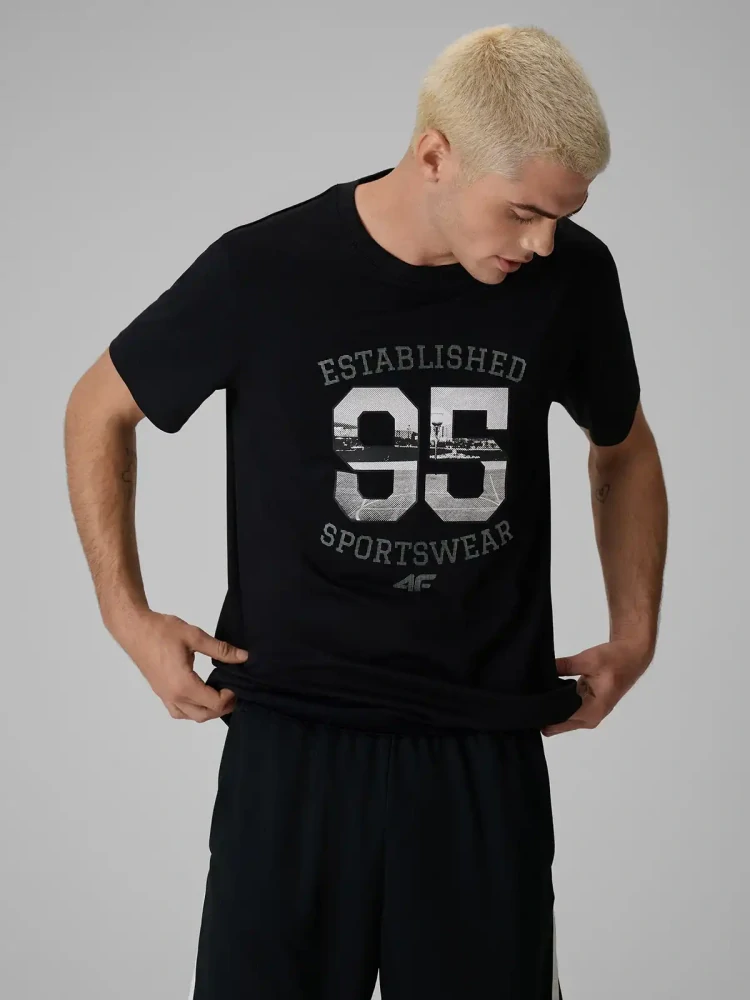 4F pánské tričko 4FWAW26TTSHM3570 Black