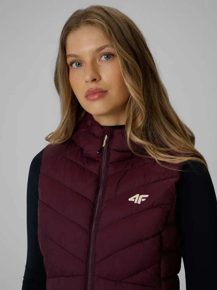 4F Dámská péřová vesta s kapucí F 372 Bordo